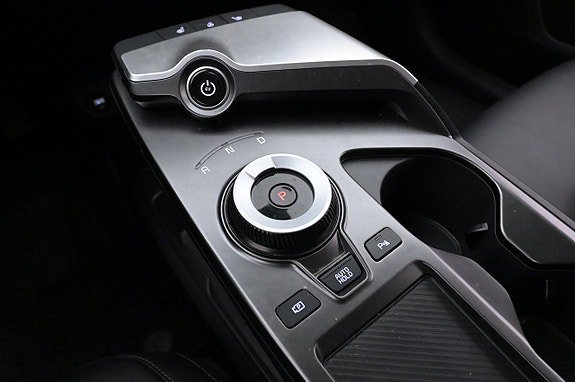 Vehicle Image 24
