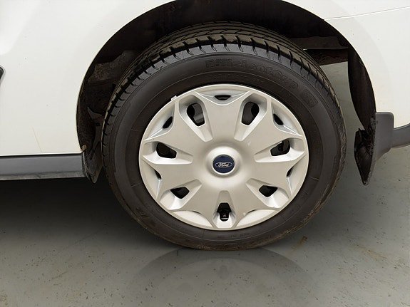 Vehicle Image 28