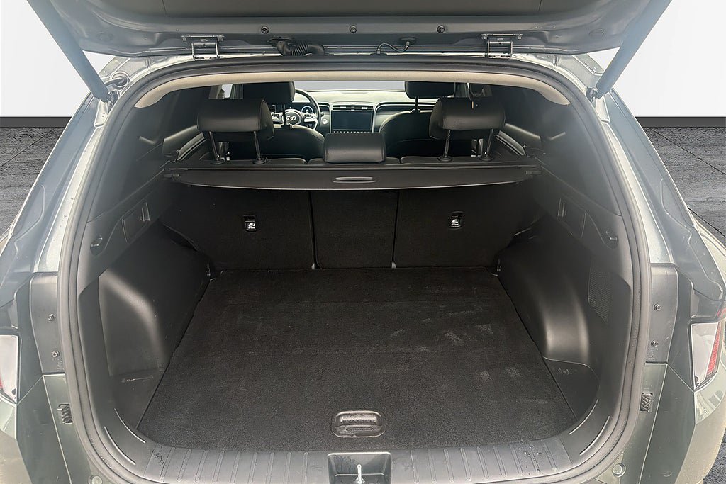 Vehicle Image 15