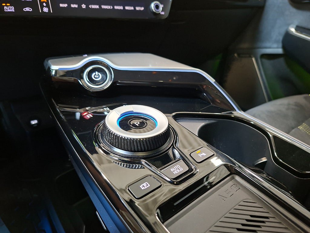 Vehicle Image 23