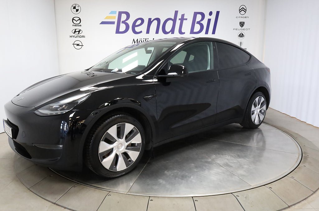 Vehicle Image 9