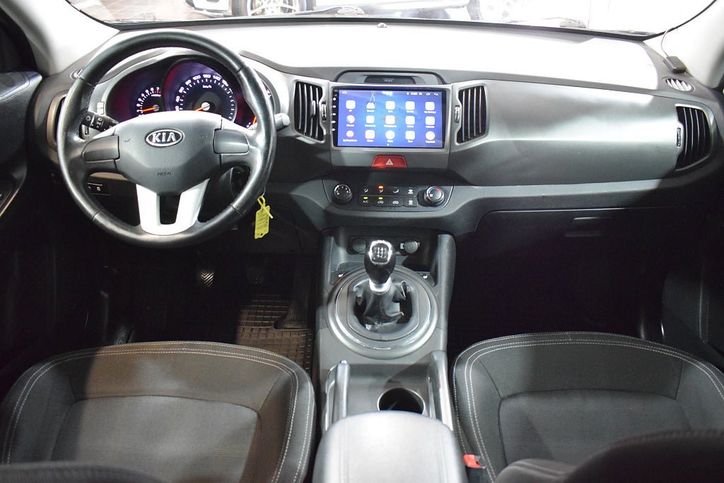 Vehicle Image 7