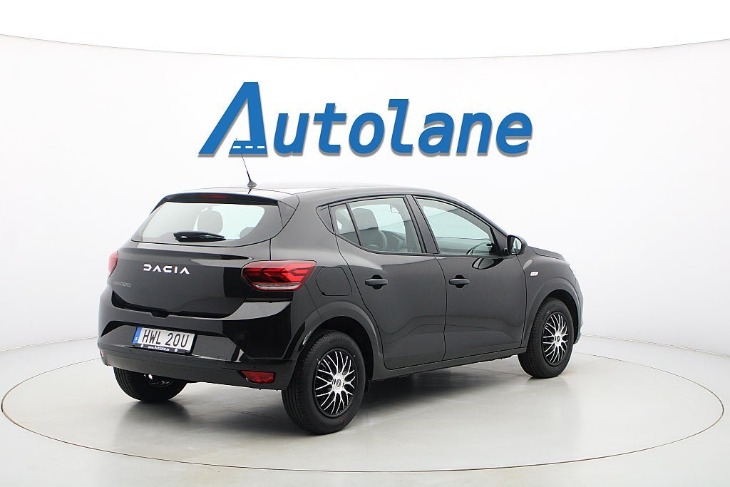 Vehicle Image 8