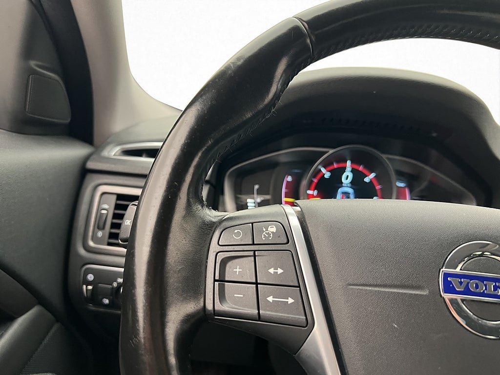 Vehicle Image 28