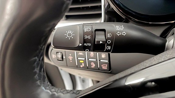 Vehicle Image 24