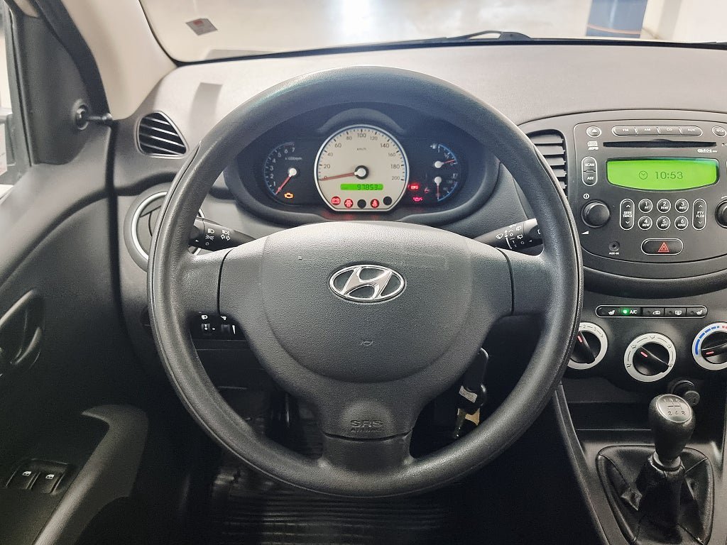 Vehicle Image 10