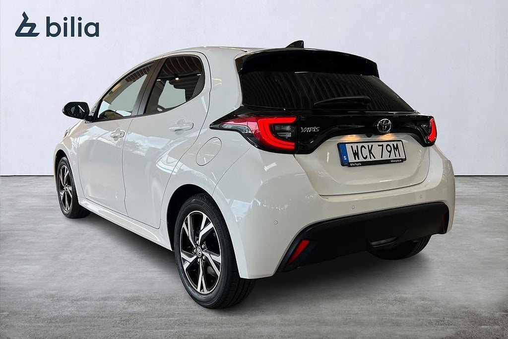 Vehicle Image 9