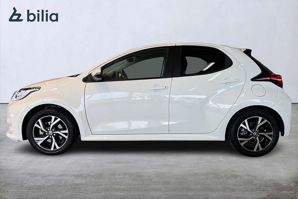 Vehicle Image 10