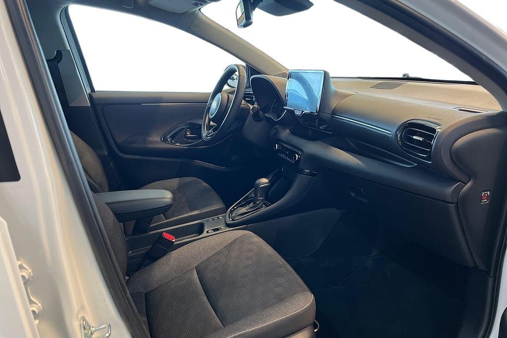 Vehicle Image 15