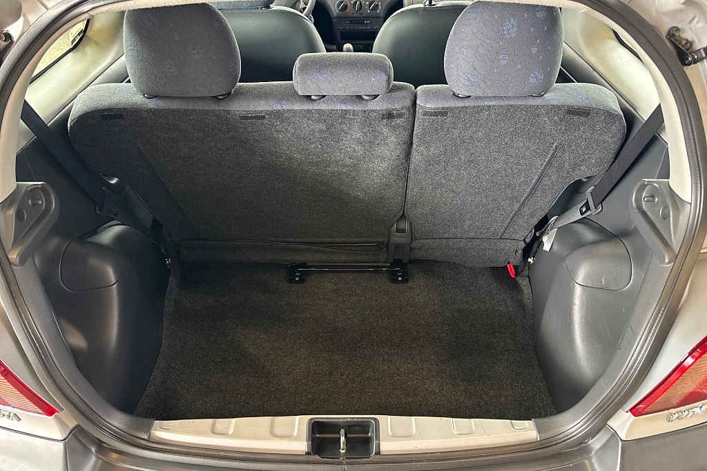 Vehicle Image 21