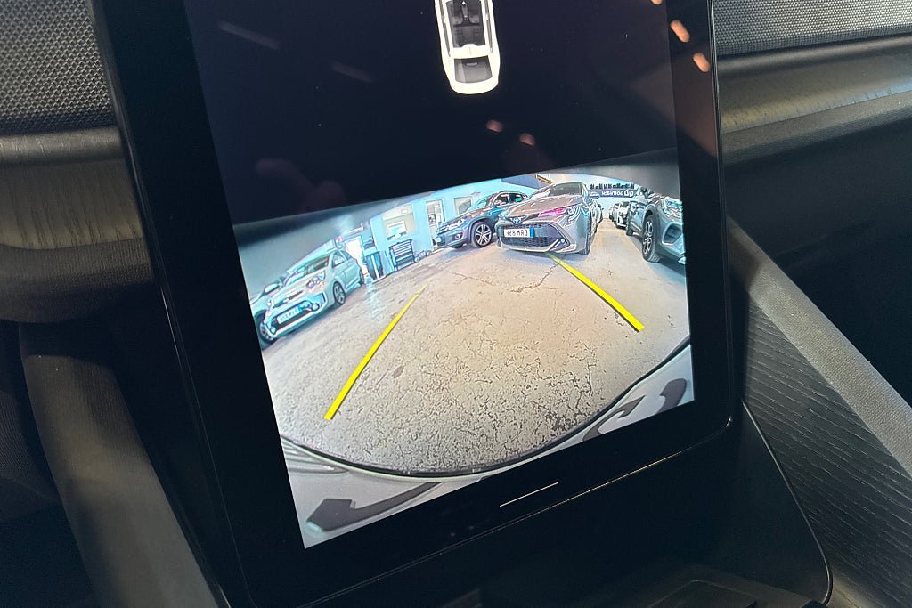 Vehicle Image 18