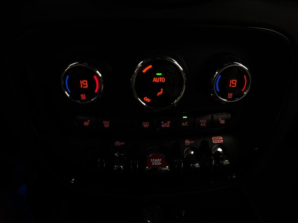 Vehicle Image 26