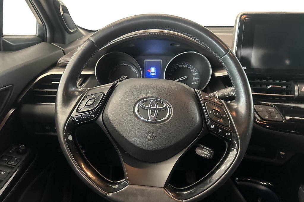 Vehicle Image 12