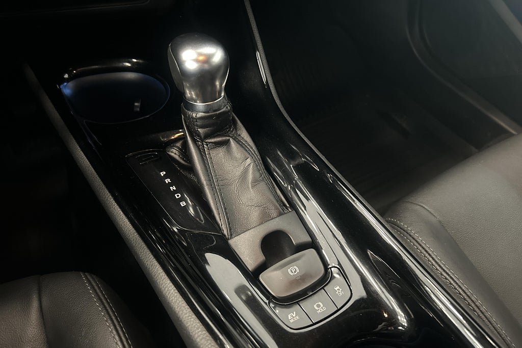 Vehicle Image 22