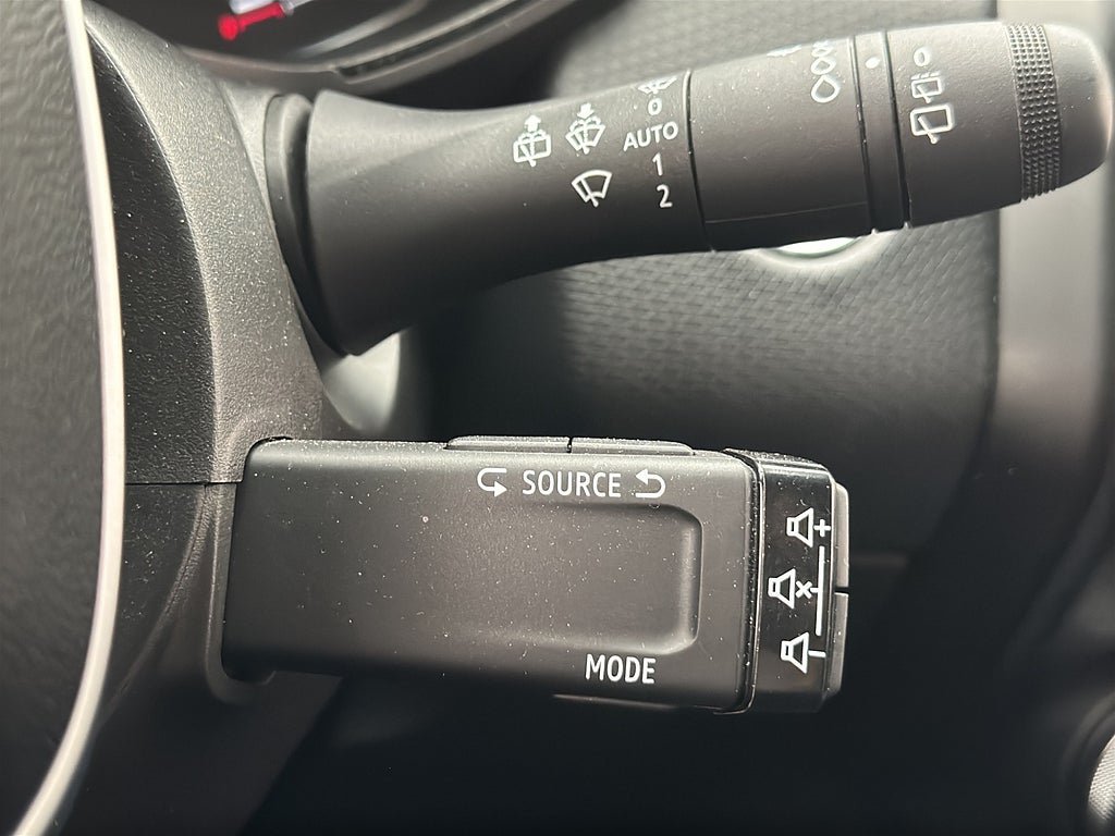 Vehicle Image 27