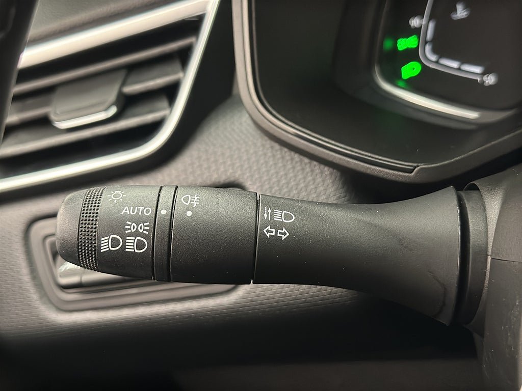 Vehicle Image 28