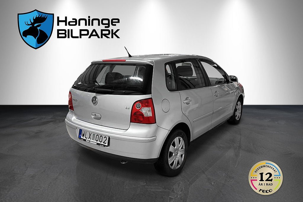 Vehicle Image 6