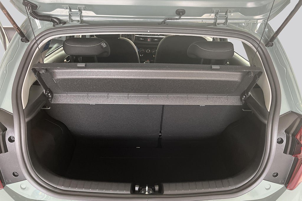 Vehicle Image 15