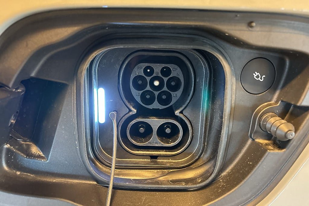 Vehicle Image 22