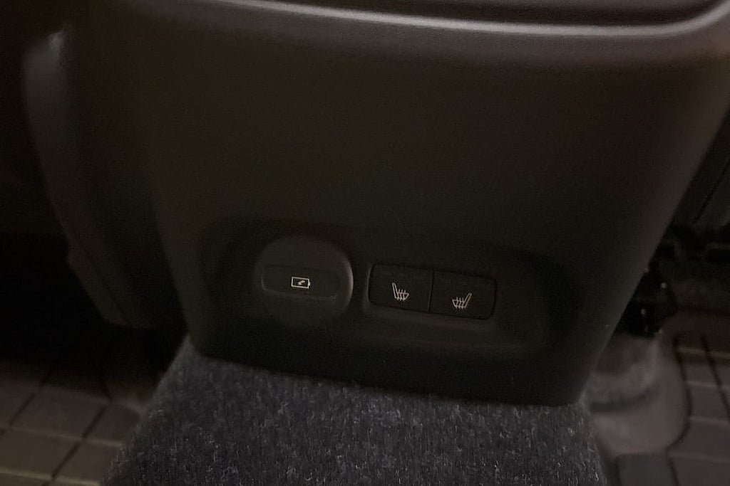 Vehicle Image 29