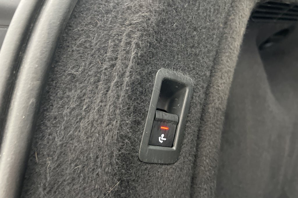 Vehicle Image 29