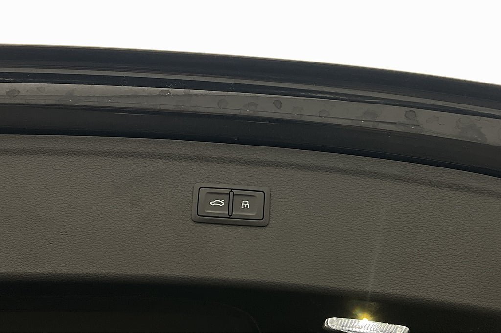Vehicle Image 29