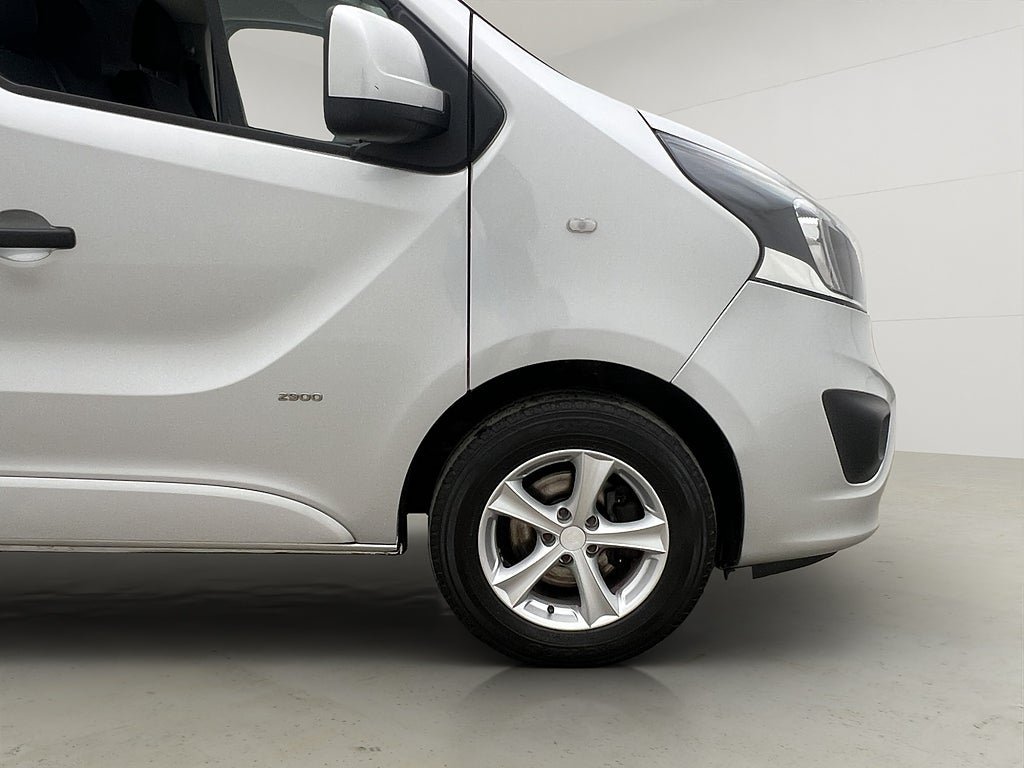 Vehicle Image 33