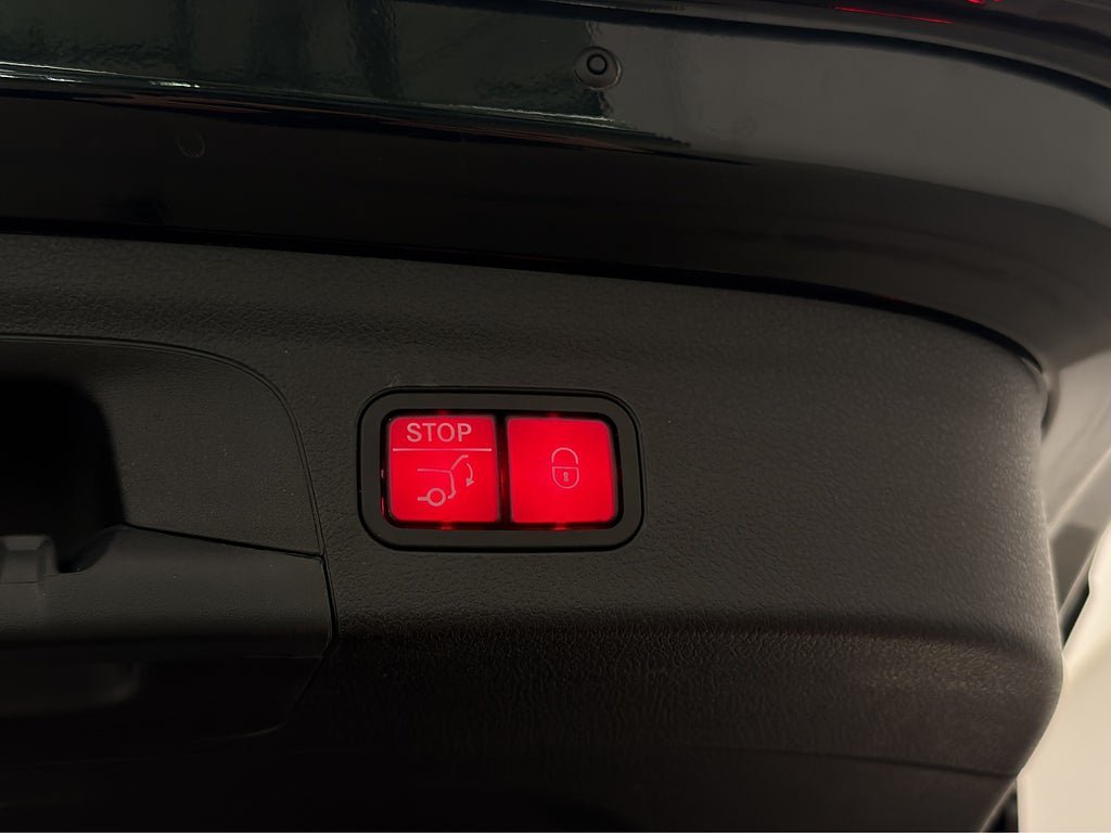 Vehicle Image 28