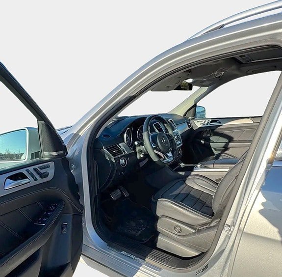 Vehicle Image 15
