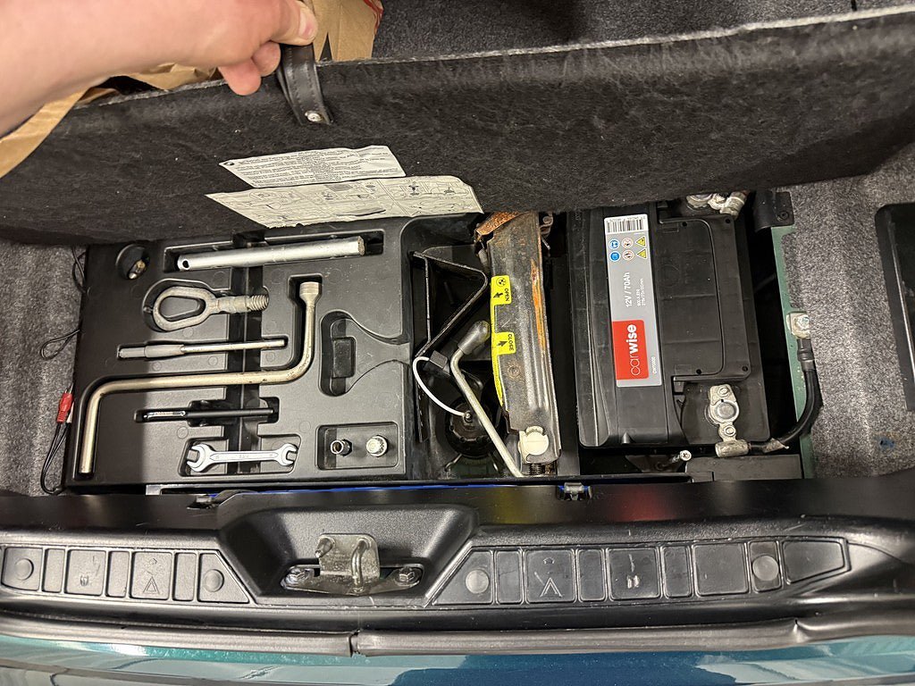 Vehicle Image 9