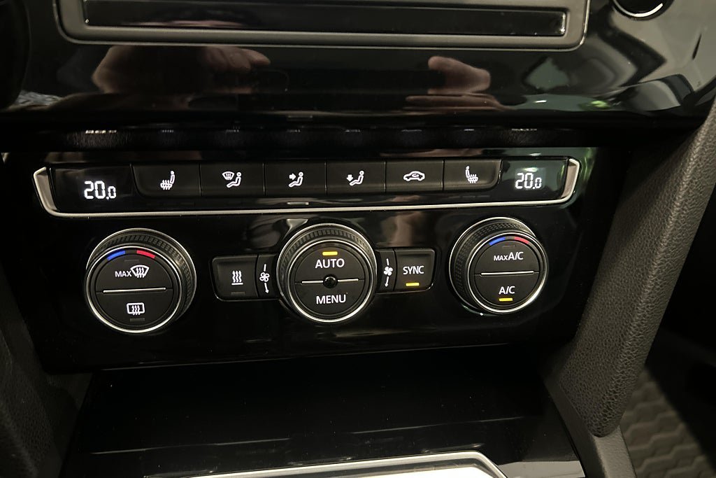 Vehicle Image 27