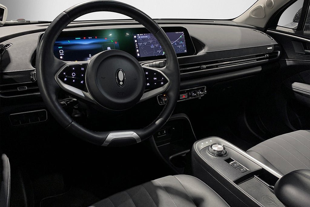 Vehicle Image 18