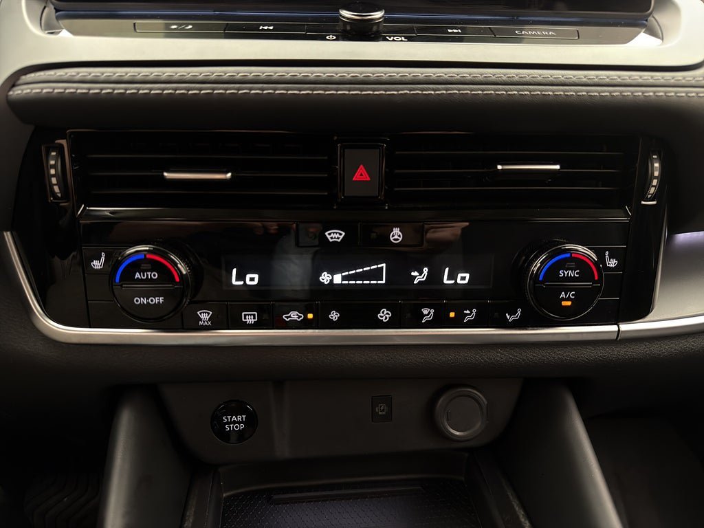 Vehicle Image 23