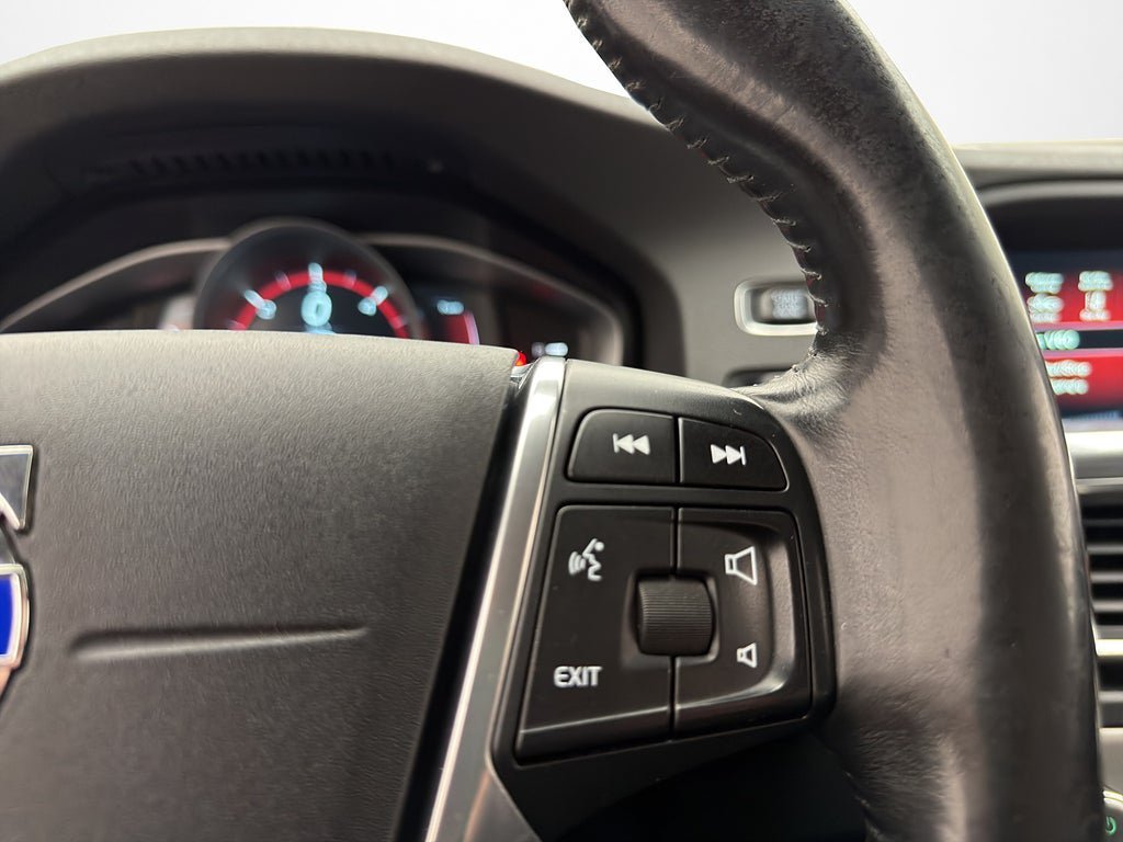 Vehicle Image 28