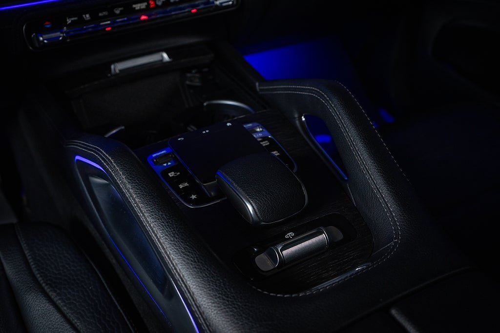 Vehicle Image 25