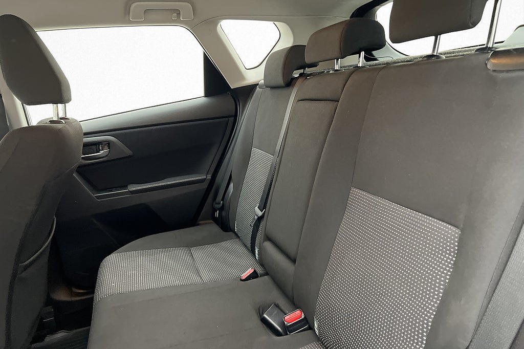 Vehicle Image 19