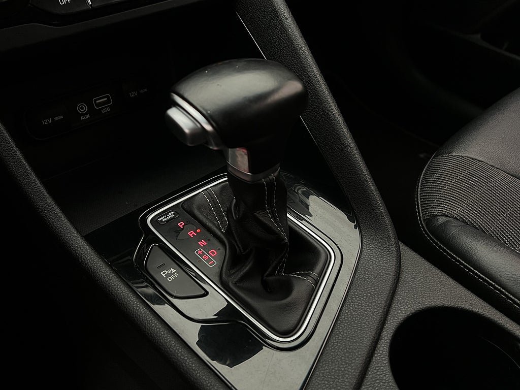 Vehicle Image 23