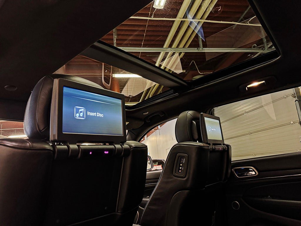 Vehicle Image 8