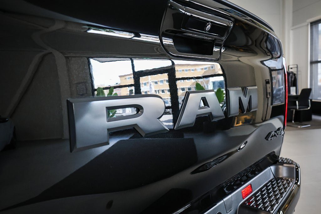 Vehicle Image 37