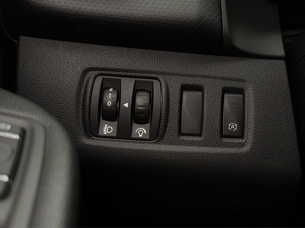 Vehicle Image 29