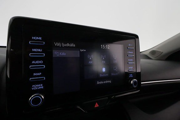 Vehicle Image 25