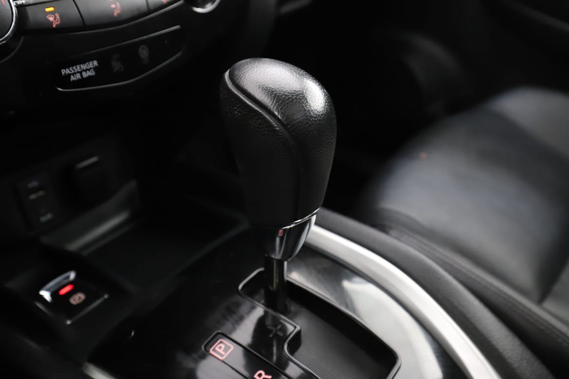 Vehicle Image 32