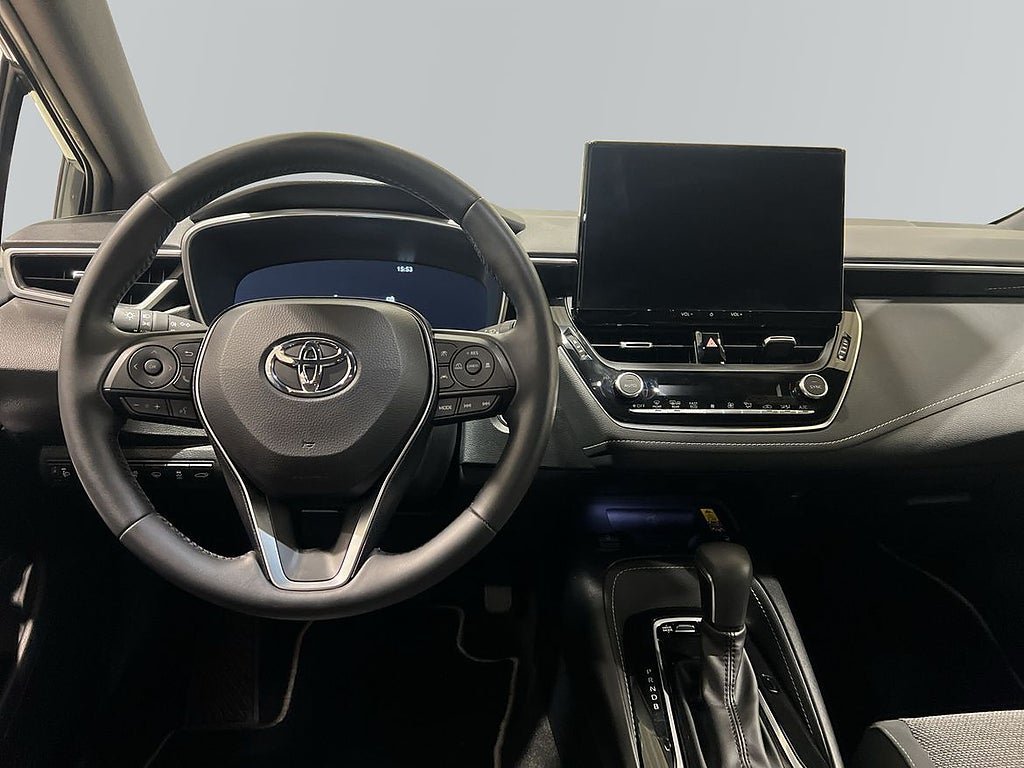 Vehicle Image 8