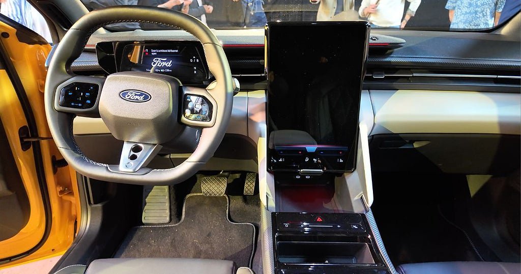 Vehicle Image 8