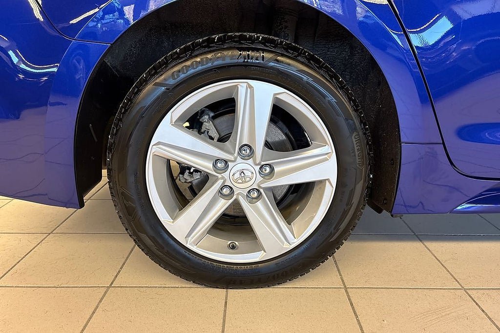 Vehicle Image 17