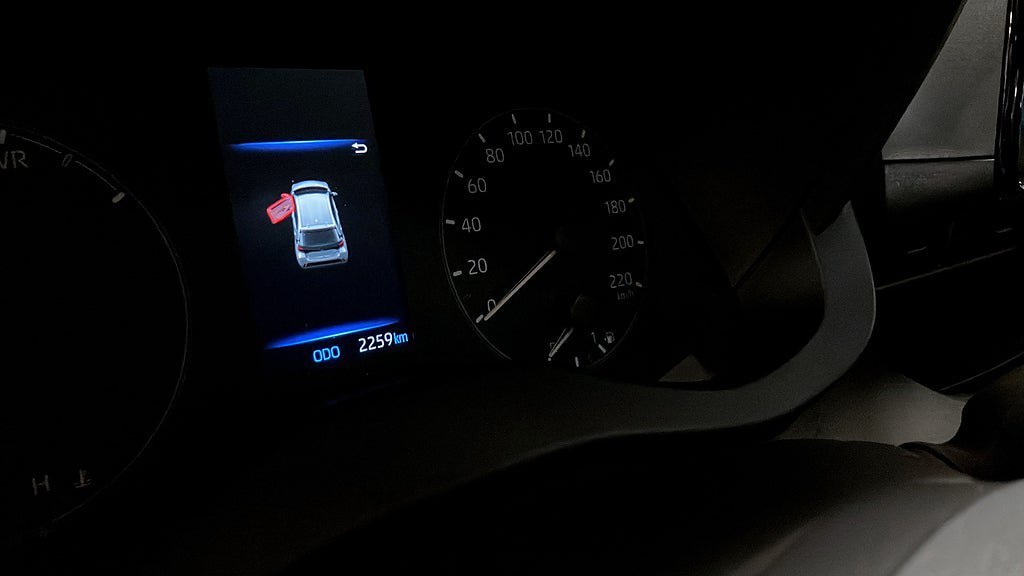 Vehicle Image 9