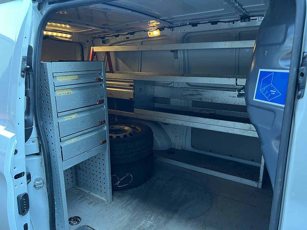 Vehicle Image 12