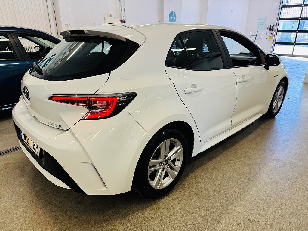 Vehicle Image 15