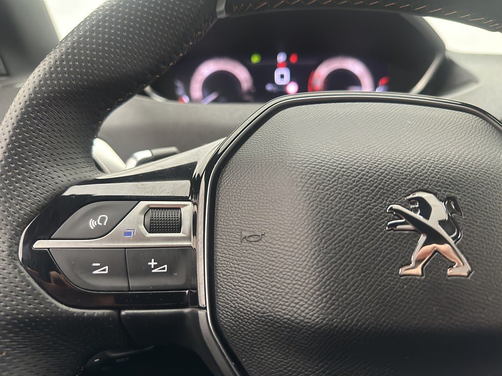 Vehicle Image 26