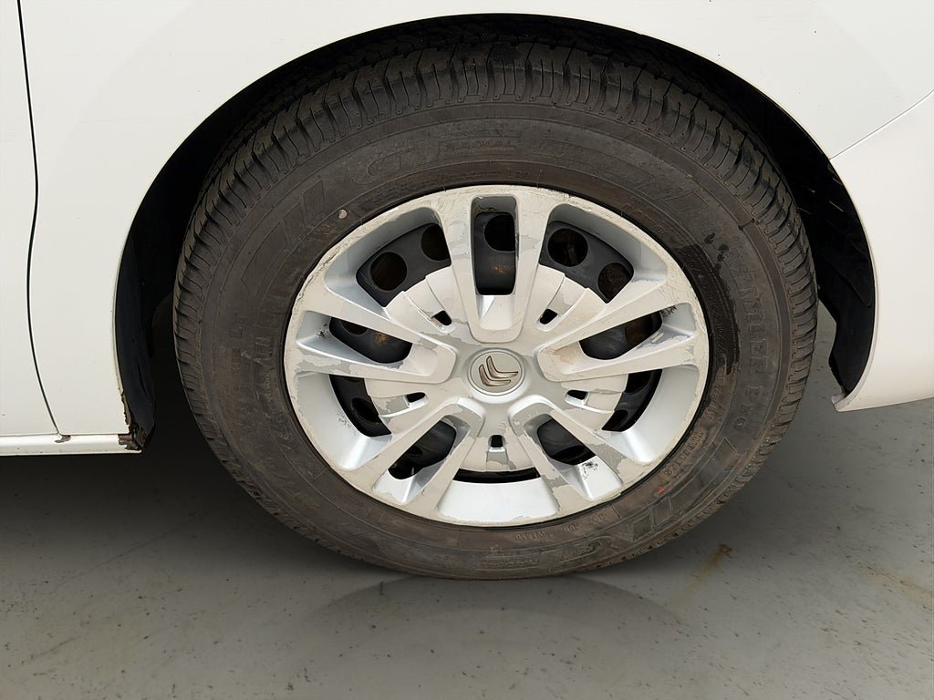 Vehicle Image 31